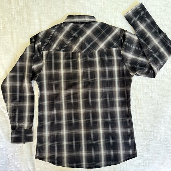 Burnside Men’s Plaid Button-Down Shirt Long Sleeve Western Black Gray - Picture 4 of 10